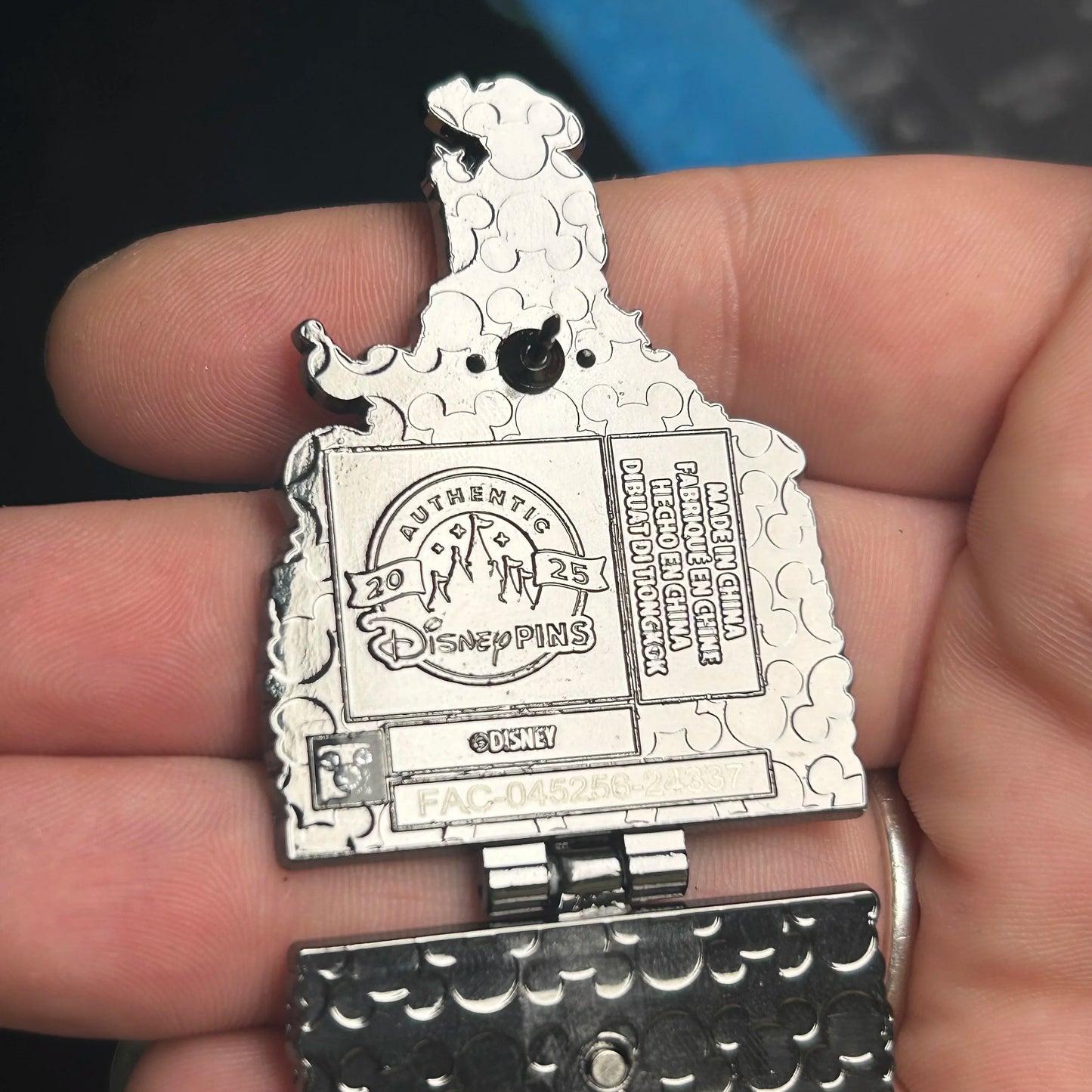 2025 - All That Glitters Be Not Gold - Pirates of the Caribbean - Hinge - Disney Pin