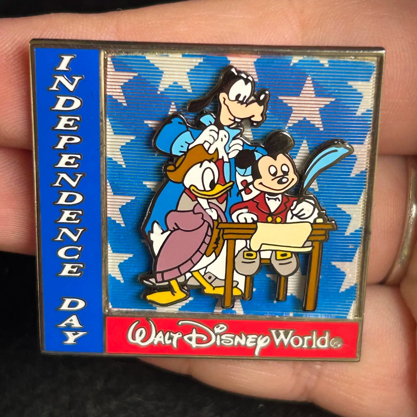 2001 - Mickey, Goofy, and Donald - Lenticular - Independence Day - LE 5,000 - Disney Pin