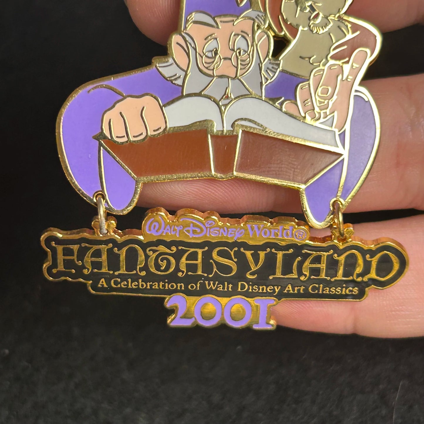 2001 - Merlin and Archimedes Reading A Book - Fantasyland - LE 1,300 - Disney Pin