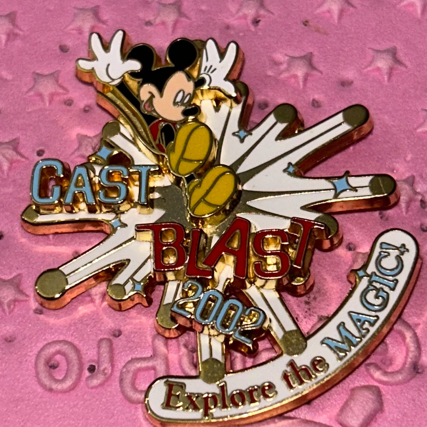 Vintage LE Cast Exclusive Mickey Cast Blast Pin