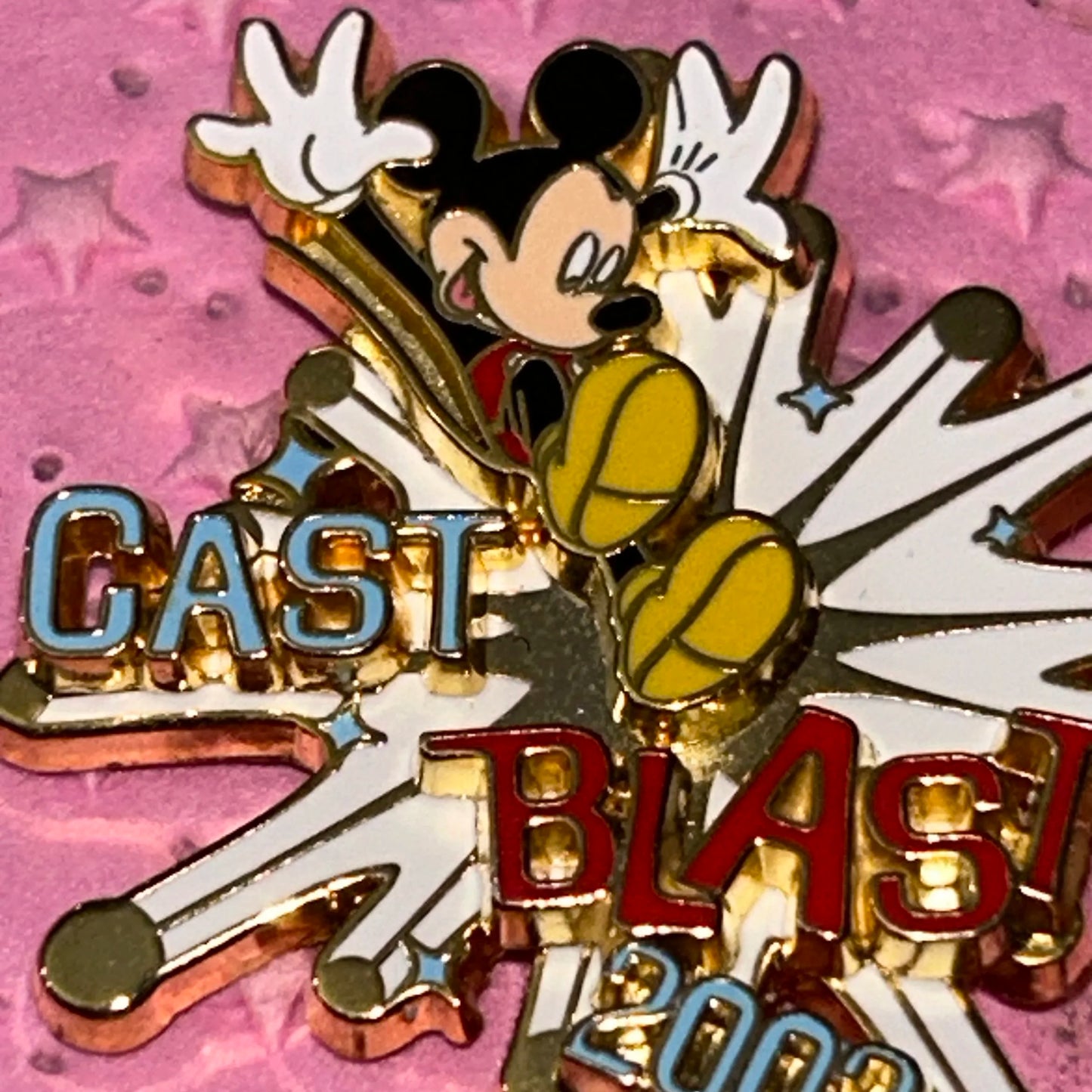 Vintage LE Cast Exclusive Mickey Cast Blast Pin