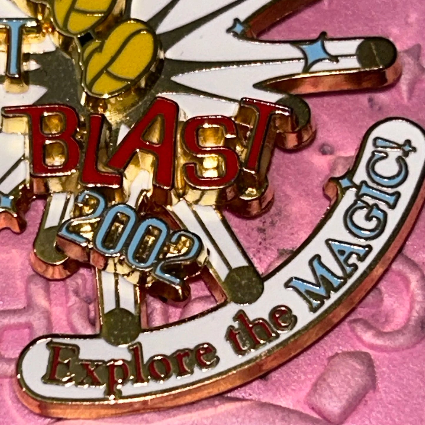 Vintage LE Cast Exclusive Mickey Cast Blast Pin