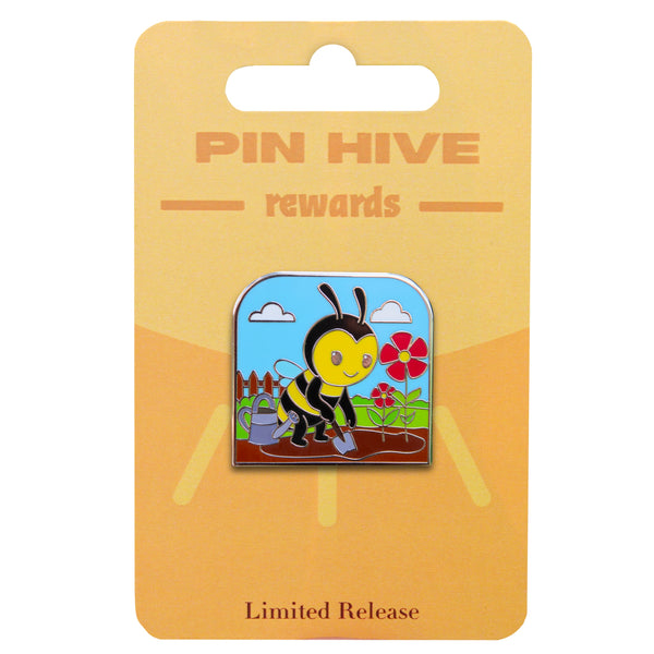 2025 - Gardening Bee - LR - Reward Exclusive Pin