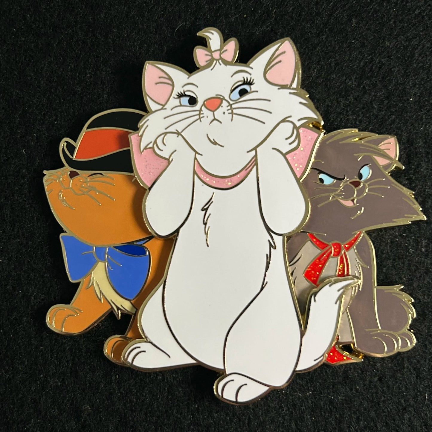Pink a la Mode - MII - Marie, Berlioz, & Toulouse - LE 300 - Disney Pin