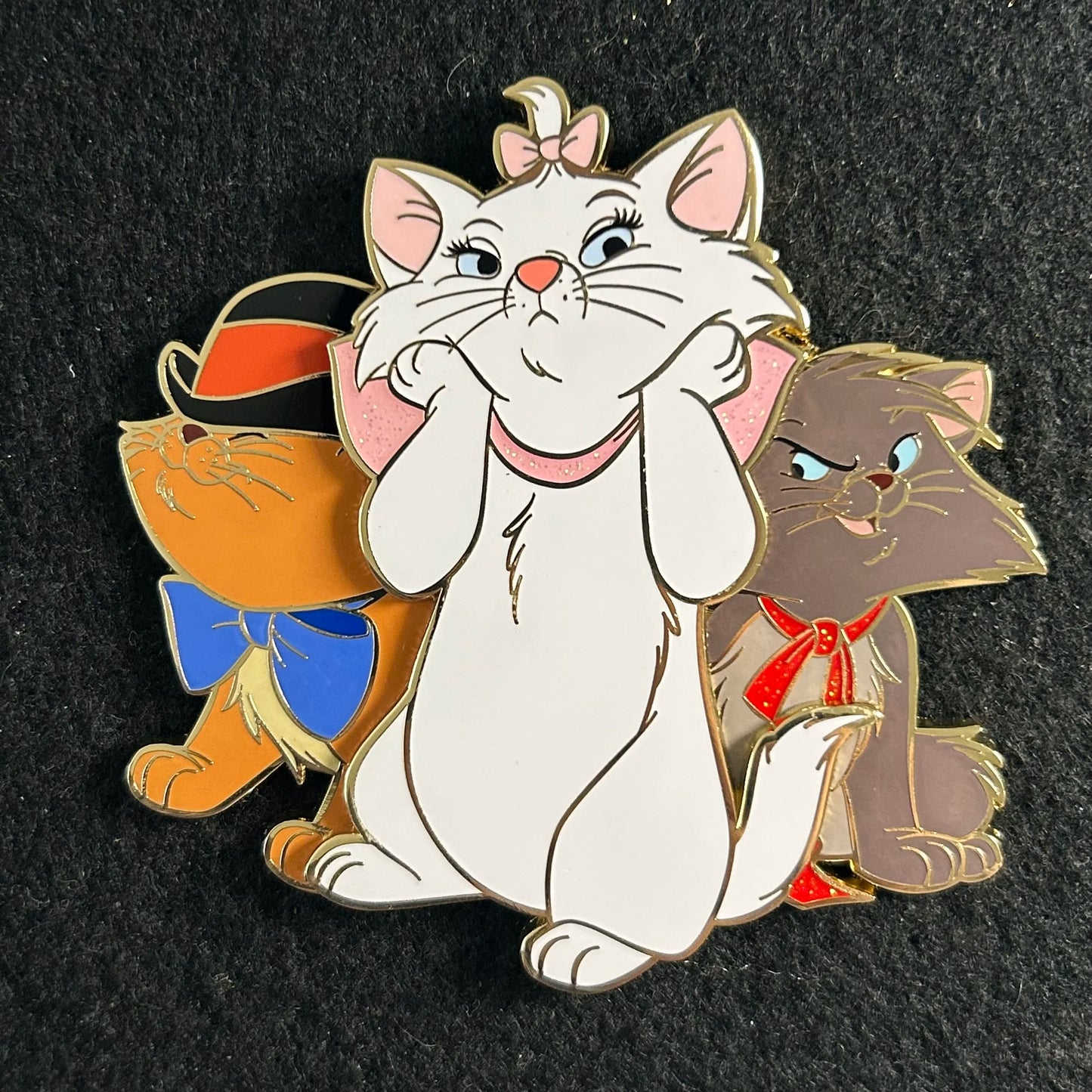 Pink a la Mode - MII - Marie, Berlioz, & Toulouse - LE 300 - Disney Pin