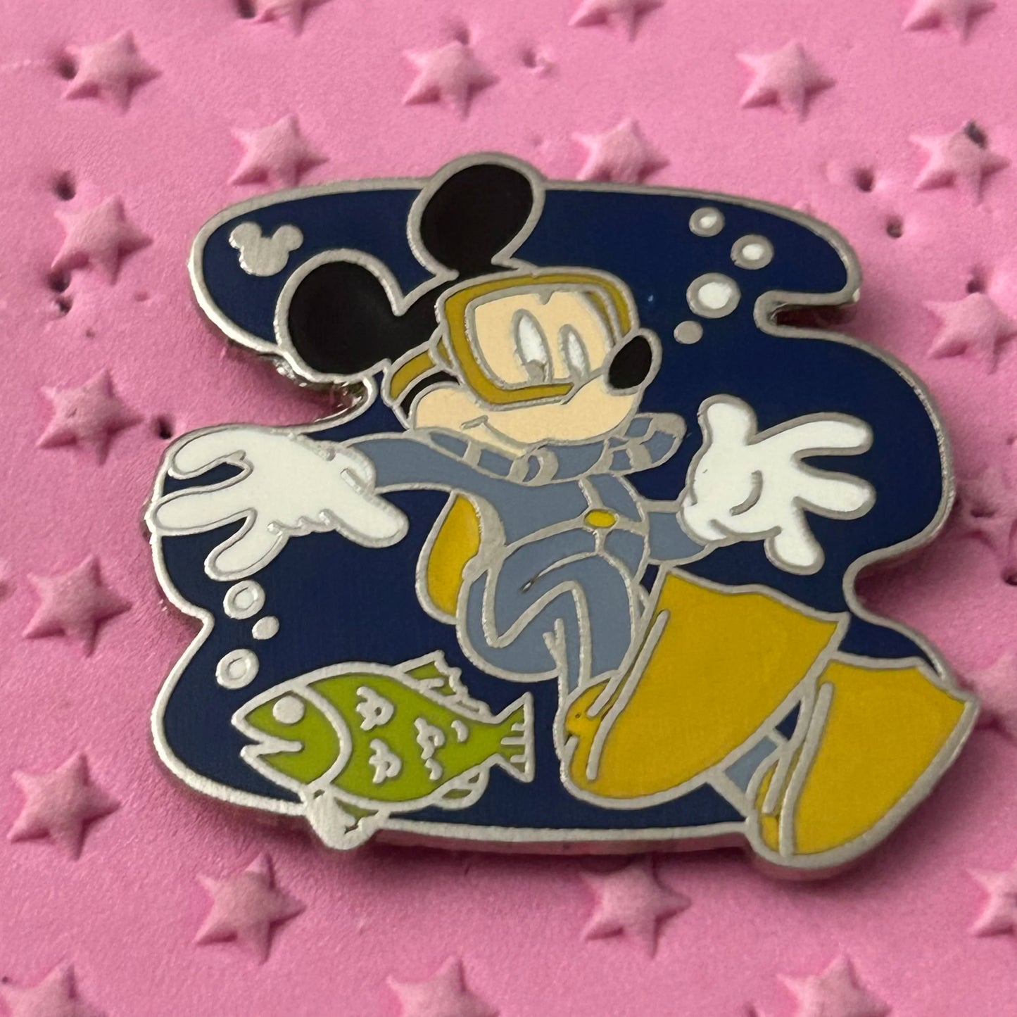 Mickey Mouse Hidden Mickey Scuba Diving Pin