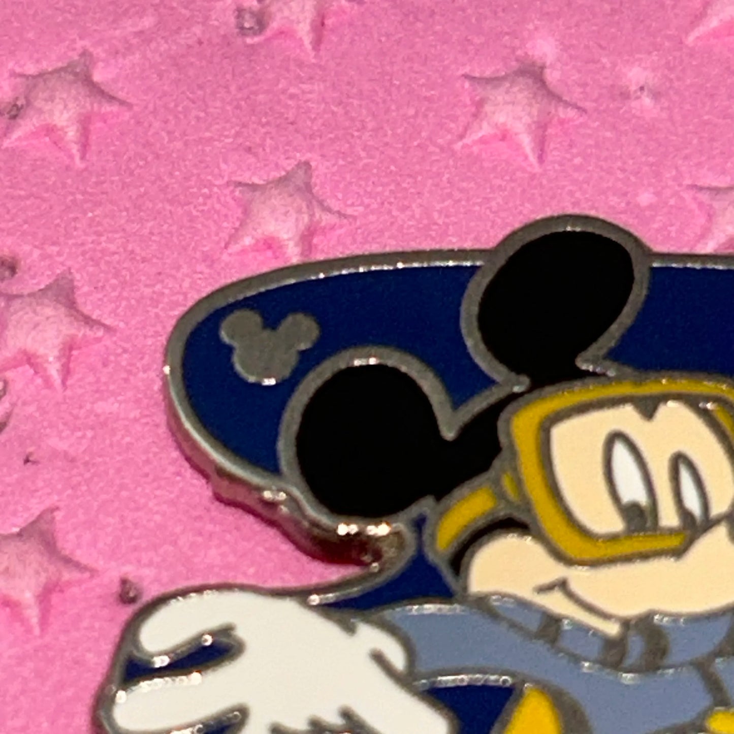 Mickey Mouse Hidden Mickey Scuba Diving Pin