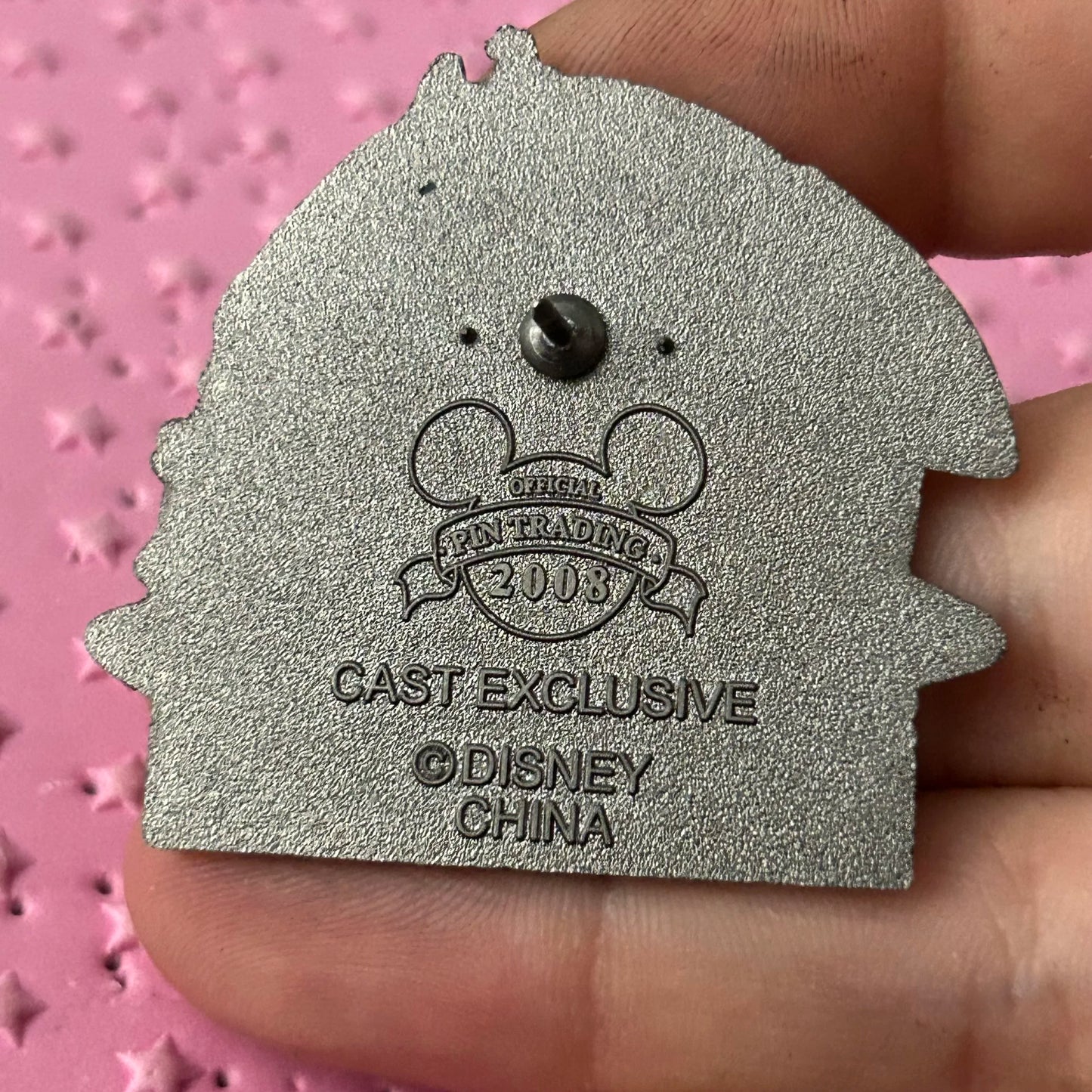 2008 cast exclusive resort operations pin
