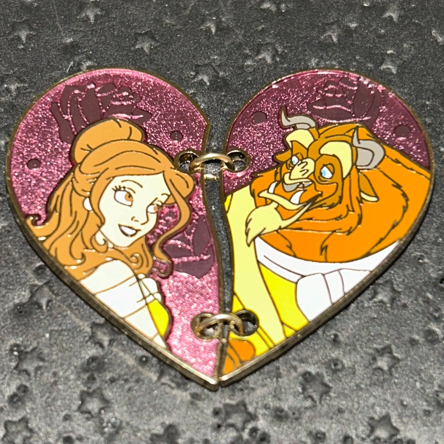 2016 - Belle and the Beast - Beauty and the Beast - Heart Shaped - Disney Pin