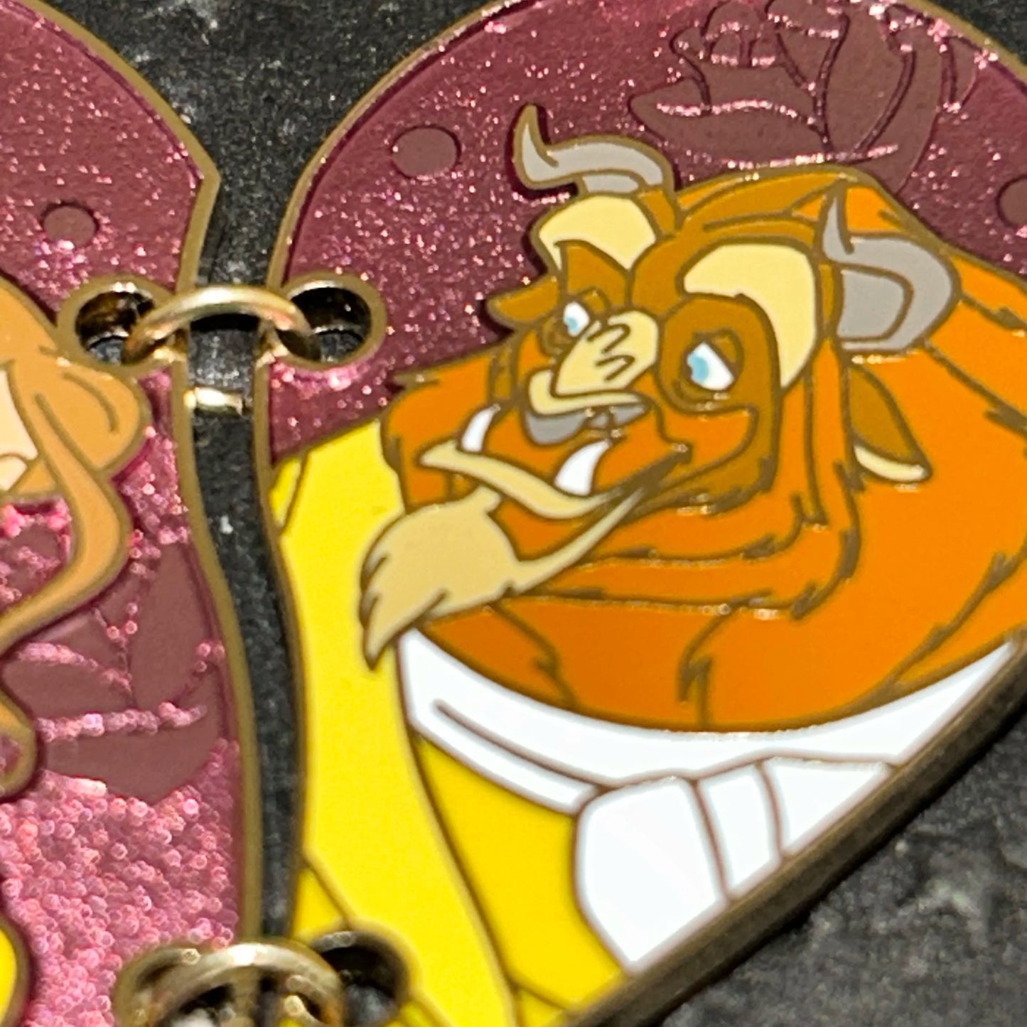 2016 - Belle and the Beast - Beauty and the Beast - Heart Shaped - Disney Pin
