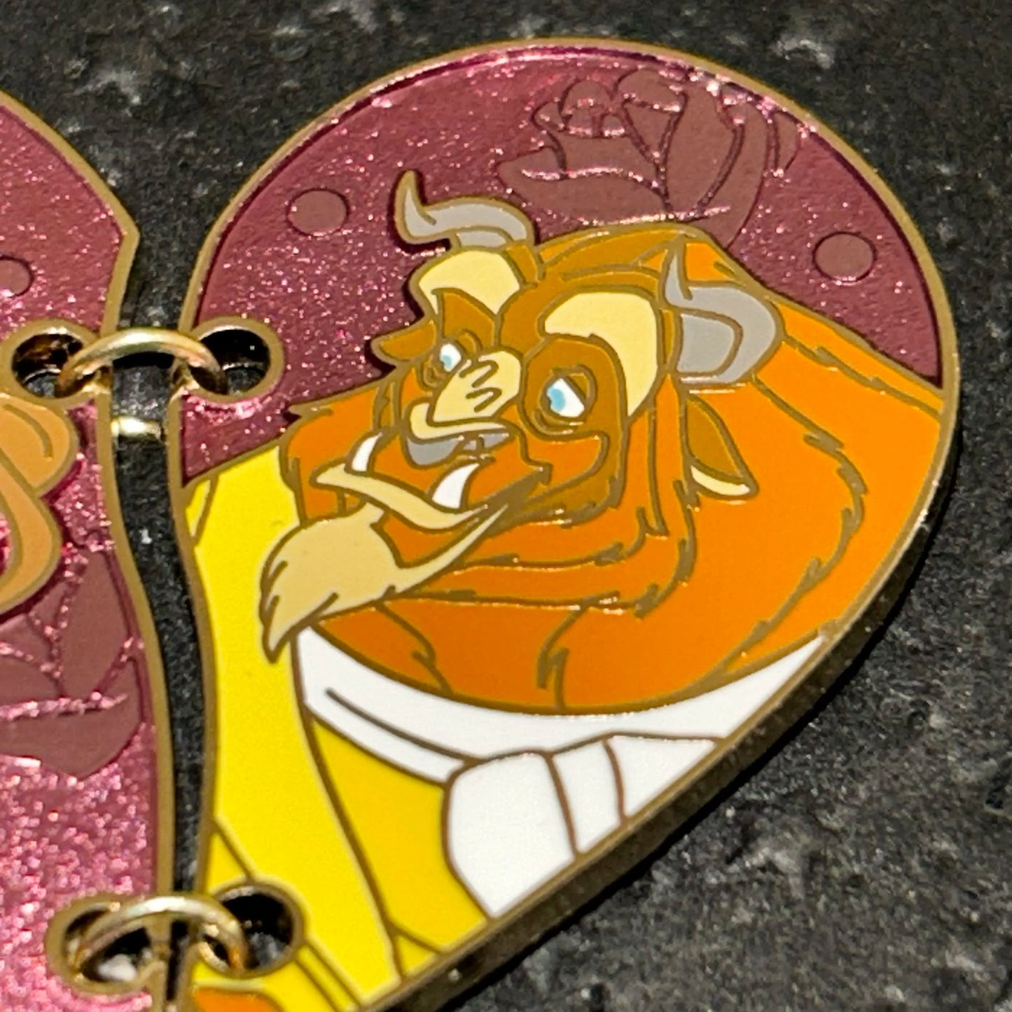 2016 - Belle and the Beast - Beauty and the Beast - Heart Shaped - Disney Pin