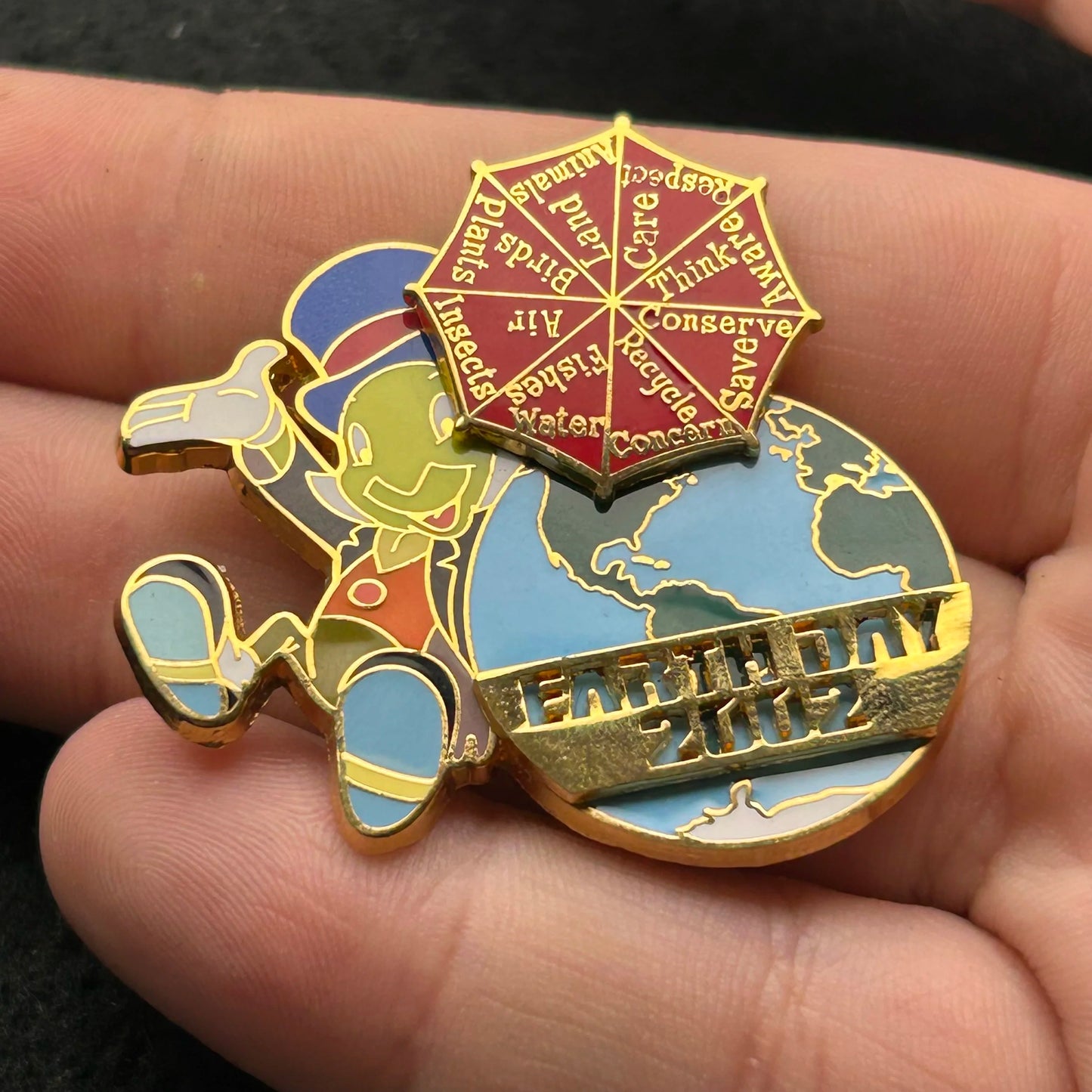 2002 - Jiminy Cricket - Pinocchio - Spinning Umbrella - LE 5,000 - Earth Day - Disney Pin