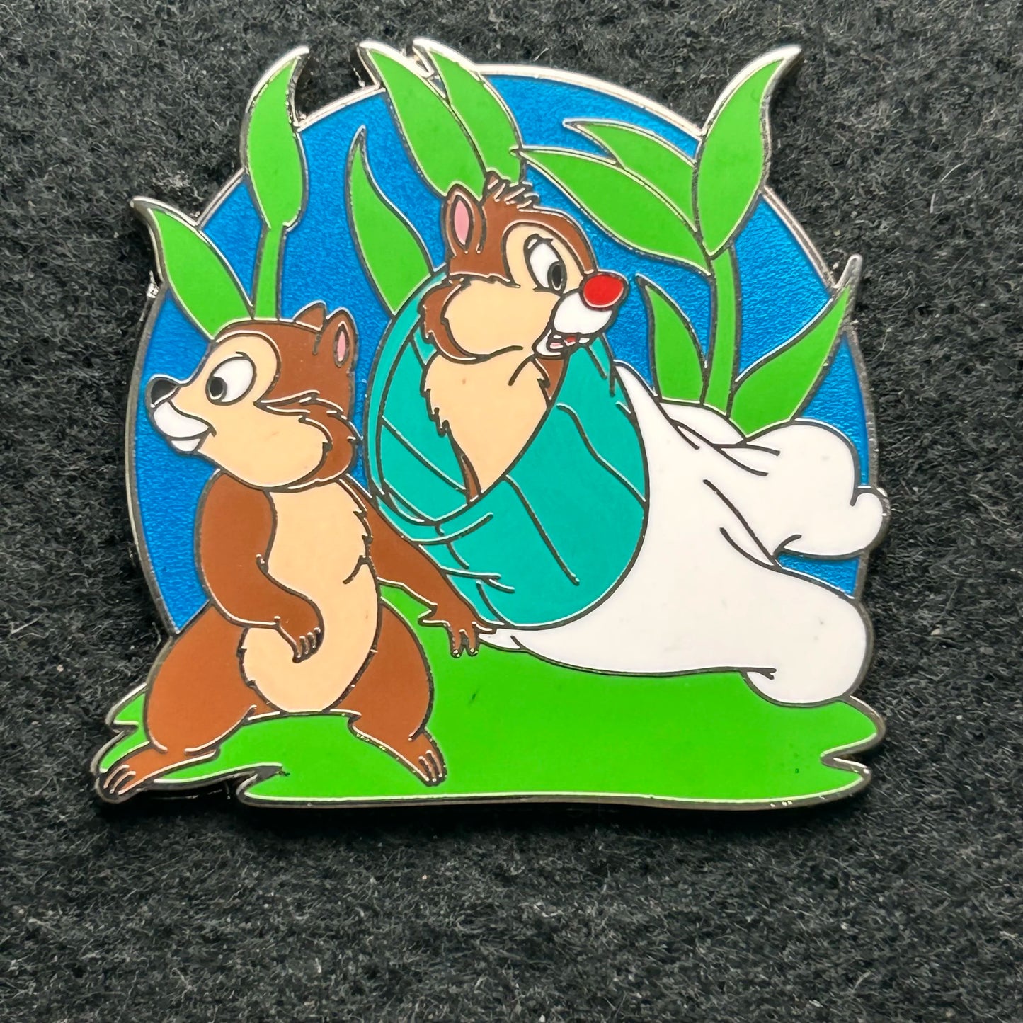 2025 - Chip and Dale - In Sock - In Grass - Disney Pin