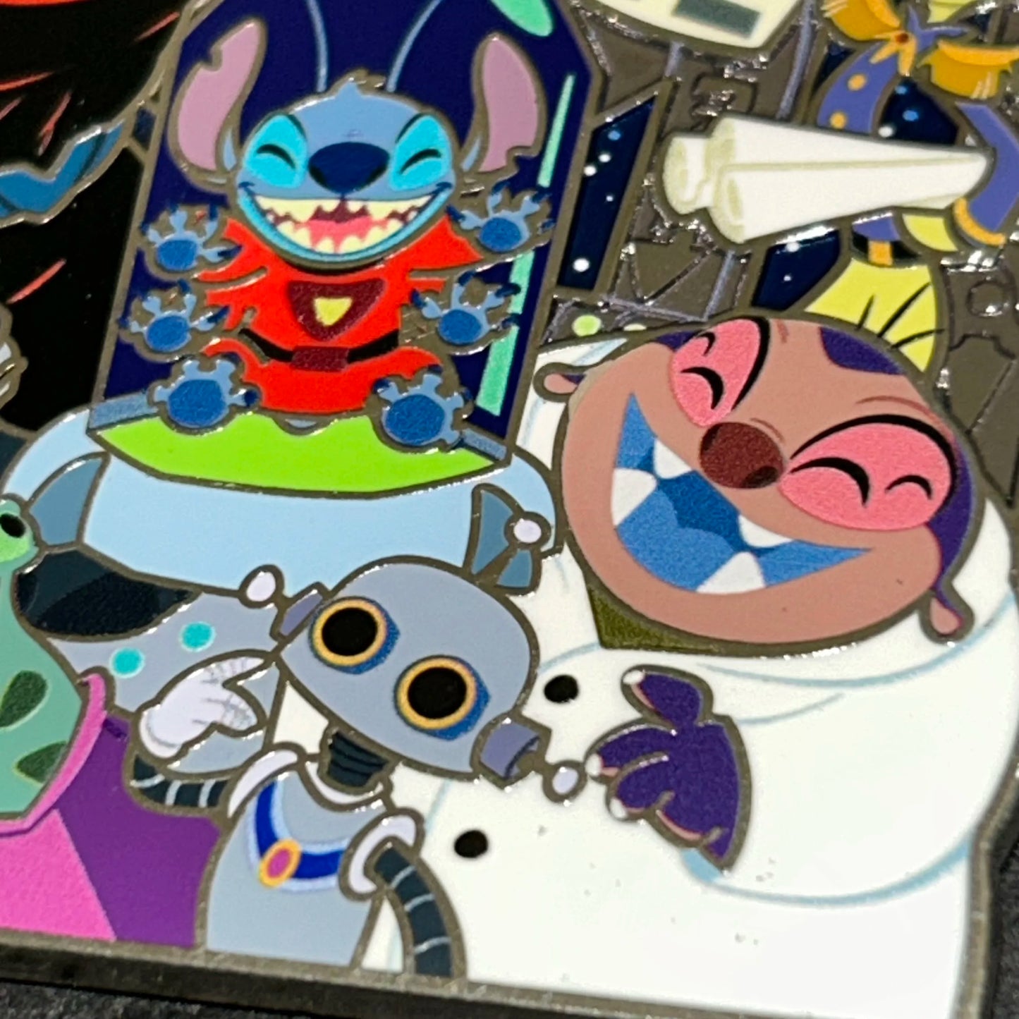 2024 - Lilo and Stitch - Supporting Cast - Disney Pin