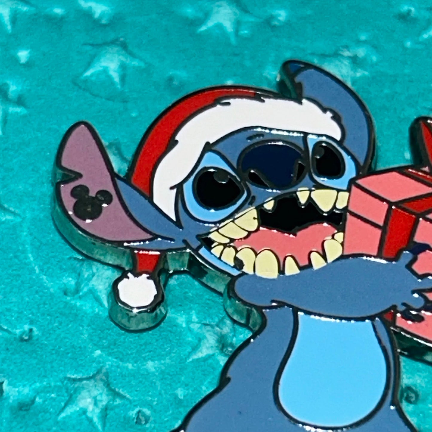 2024 Hidden Disney Stitch Christmas Chaser