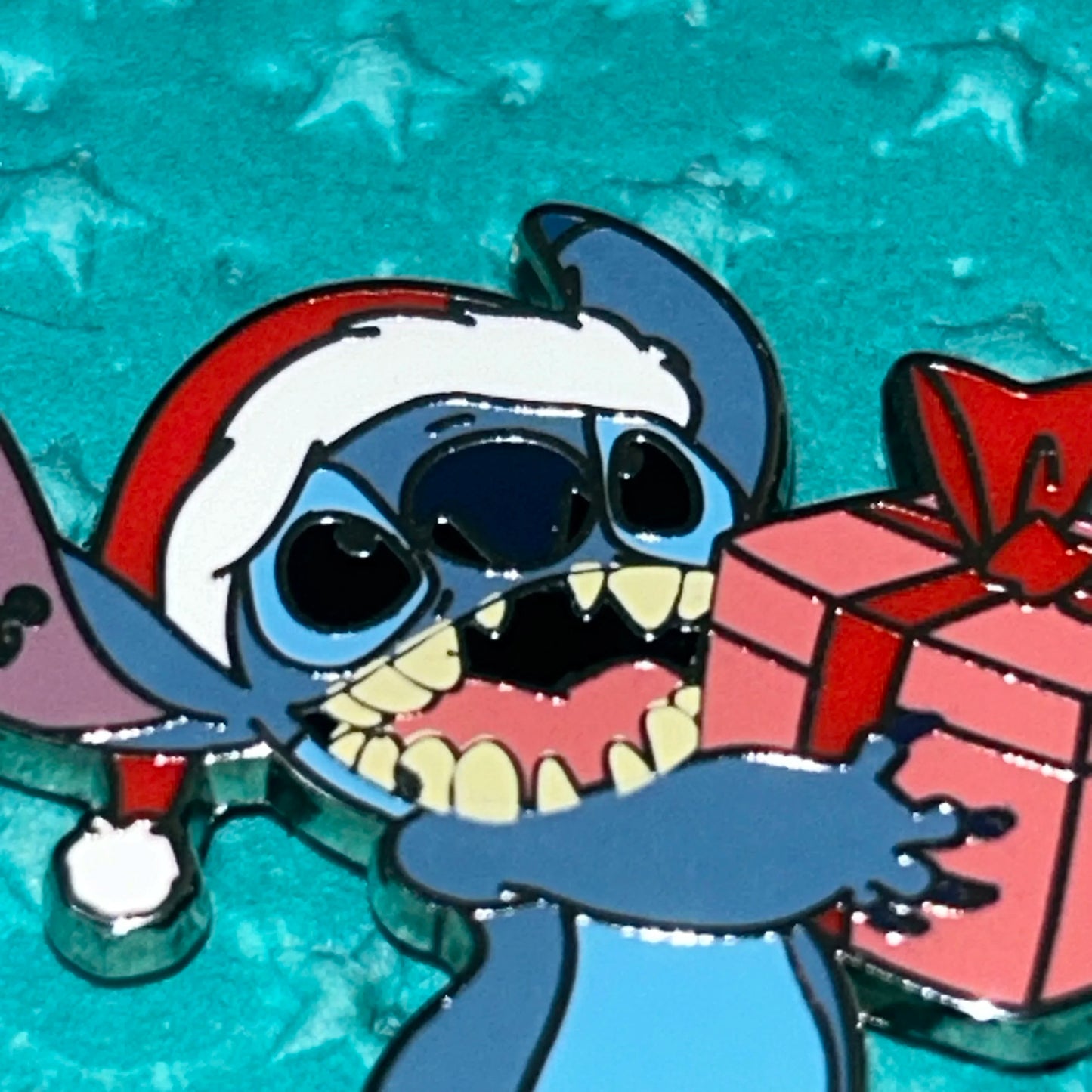 2024 Hidden Disney Stitch Christmas Chaser
