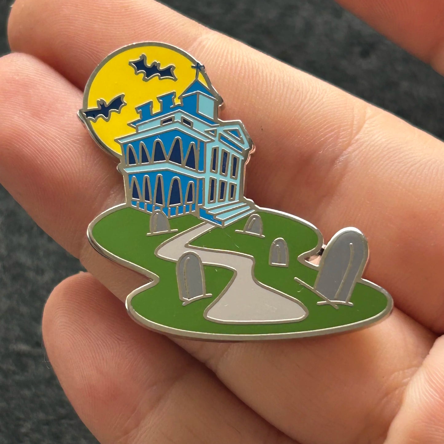 Loungefly - Haunted Mansion - House - 65th Anniversary - Disney Pin