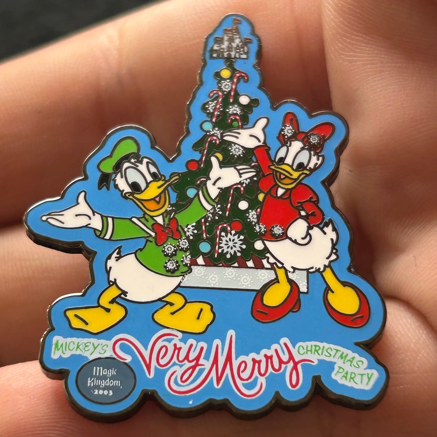 2003 - Donald and Daisy - Very Merry Christmas Party - Tree - LE 2,500 - Disney Pin