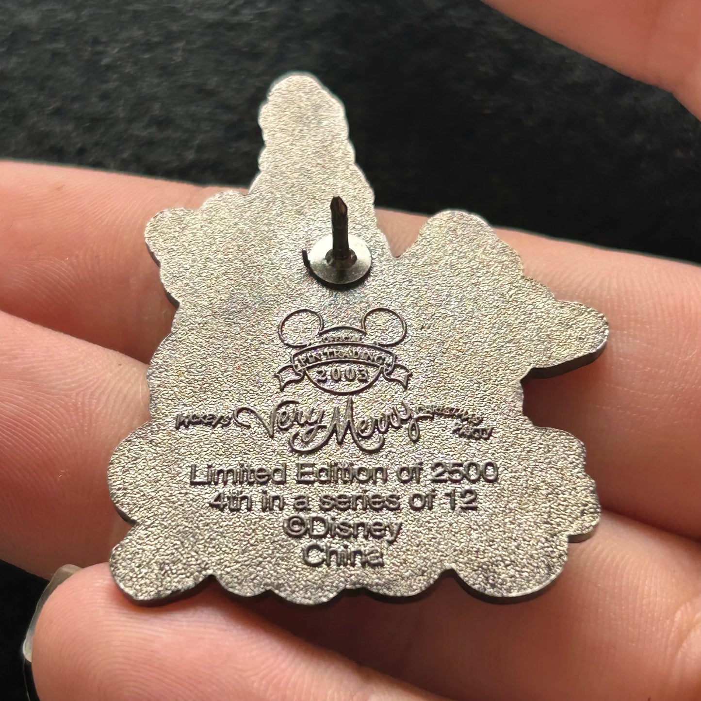 2003 - Donald and Daisy - Very Merry Christmas Party - Tree - LE 2,500 - Disney Pin