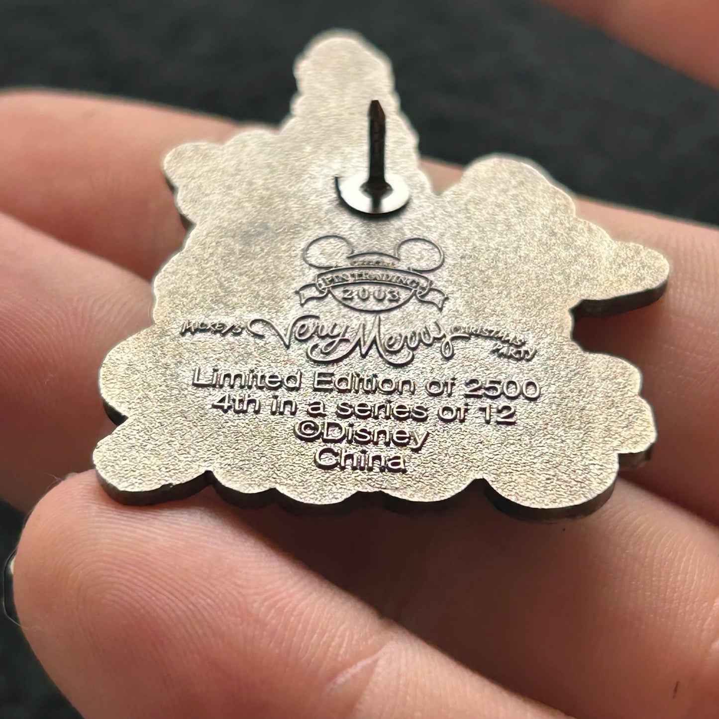 2003 - Donald and Daisy - Very Merry Christmas Party - Tree - LE 2,500 - Disney Pin
