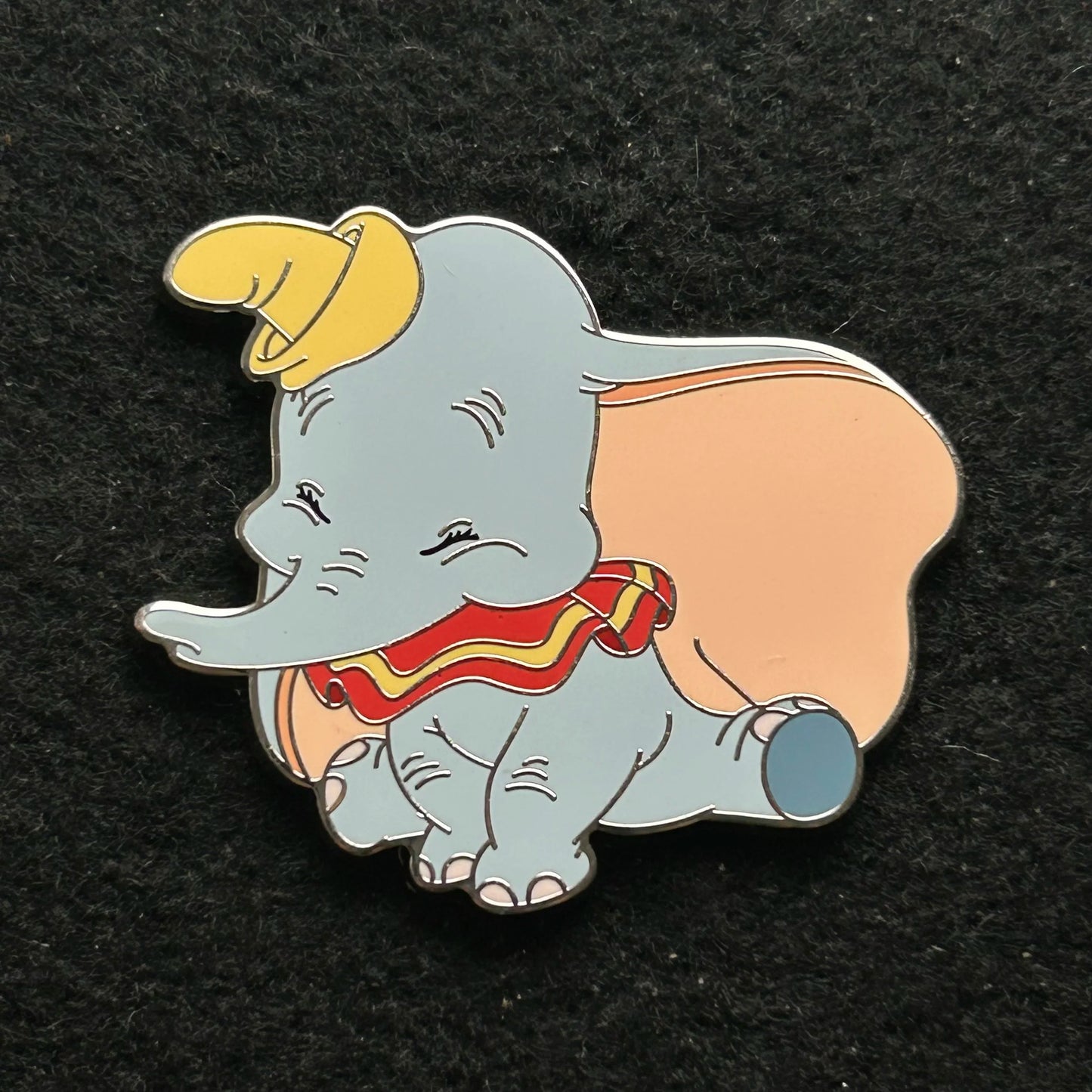 2023 - Dumbo - Sitting - Disney Pin
