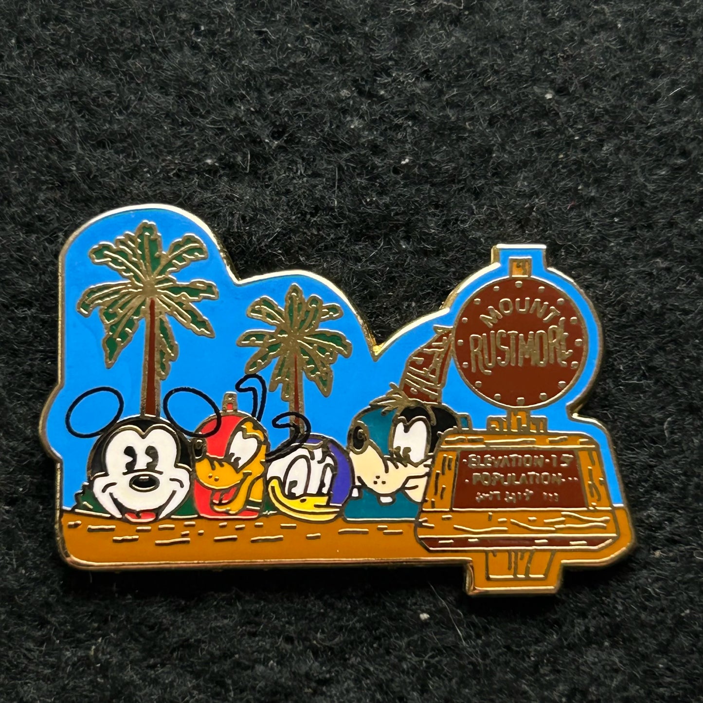 Mickey, Pluto, Donald, Goofy - Mount Rushmore - Castaway Cay - DCL - Disney Pin