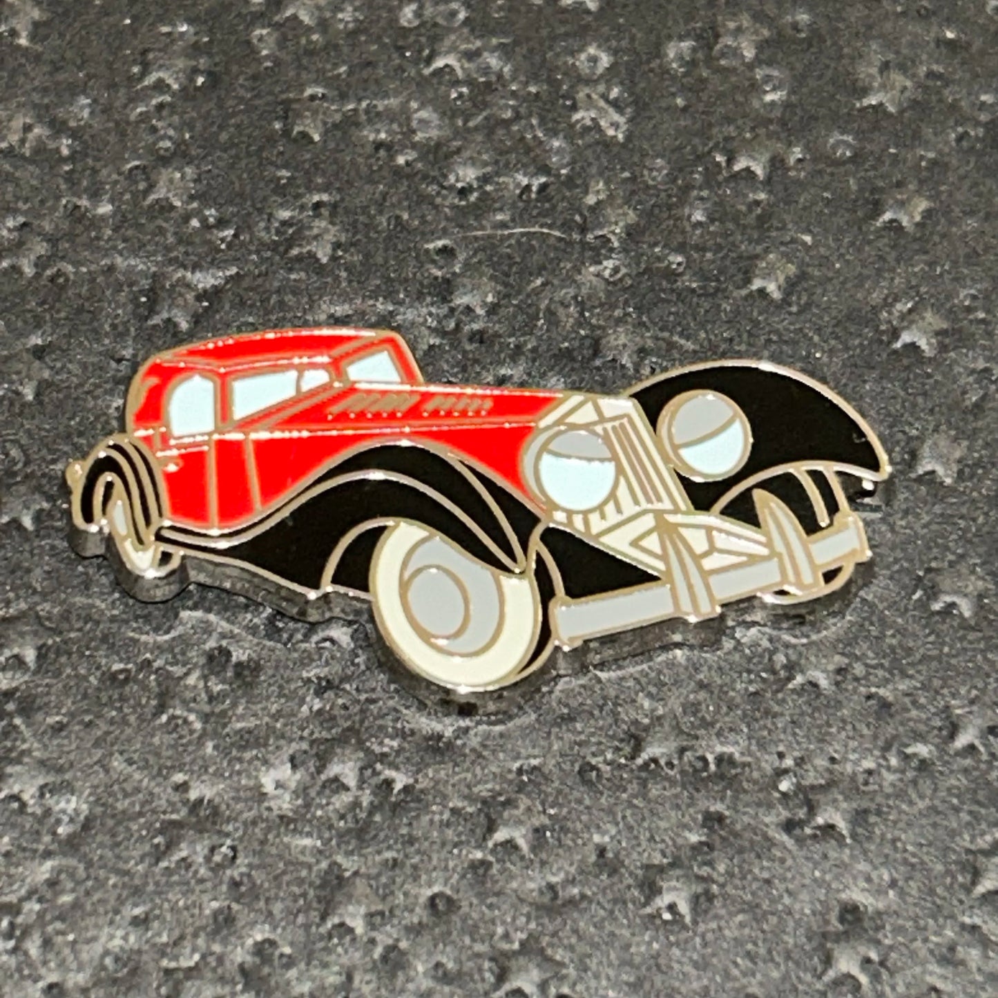 2023 - Cruella De Vil’s Car - 101 Dalmatians - Mystery Pin