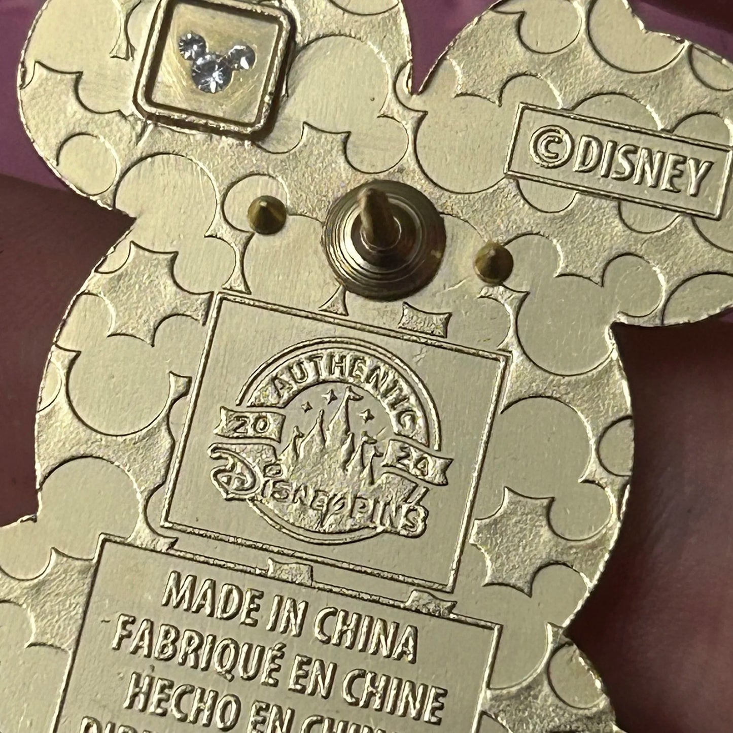 2024 Folding Fan Minnie Mouse Mystery Pin