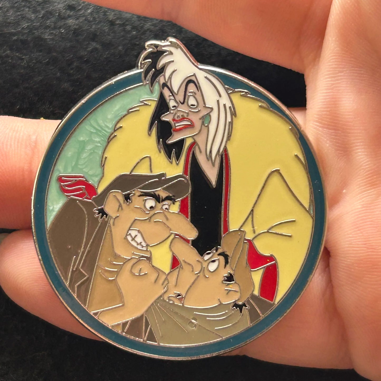 2025 - Cruella De Vil and Jasper and Horace Badun - Villain Series - Disney Pin