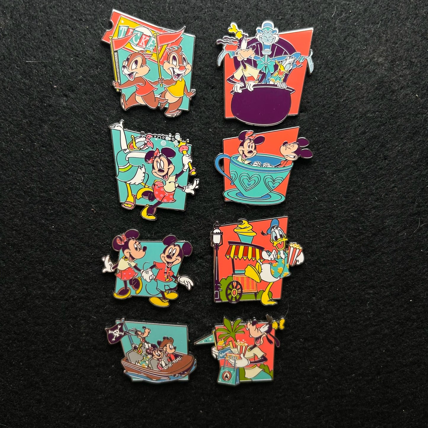 2024 - Full Set - Play in the Parks - Mystery Series - 8 Disney Pins