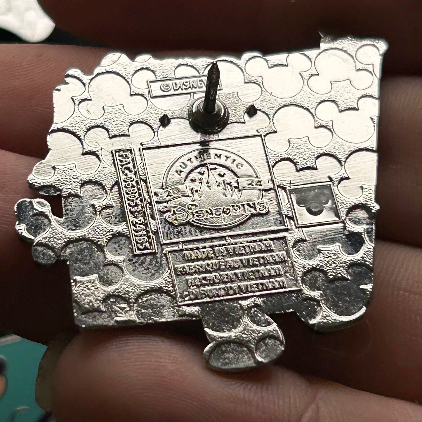 2024 - Full Set - Play in the Parks - Mystery Series - 8 Disney Pins