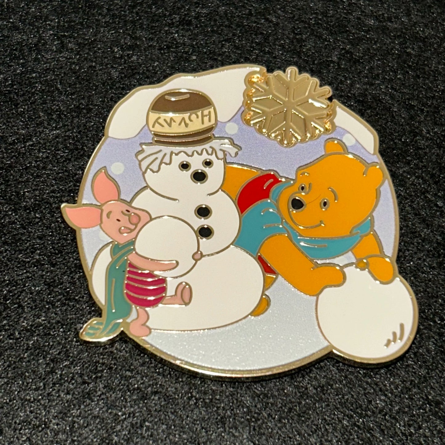 2024 - Winnie the Pooh and Piglet - Building a Snowman - Disney Pin