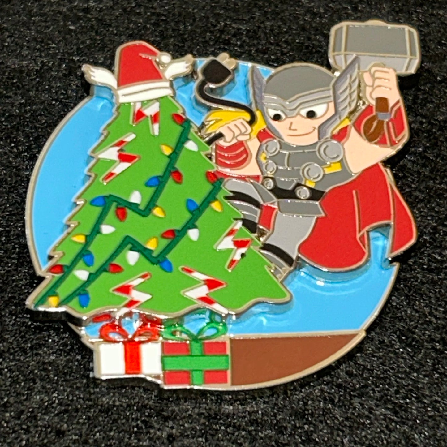 2024 - Thor - Decorating Christmas Tree - Marvel - Disney Pin on Pin