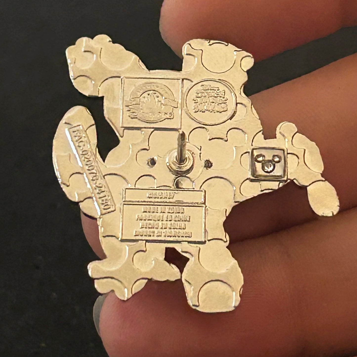 2024 - Stitch Doing Handstand Licking Dole-whip - Snack Attacks Mystery Pin