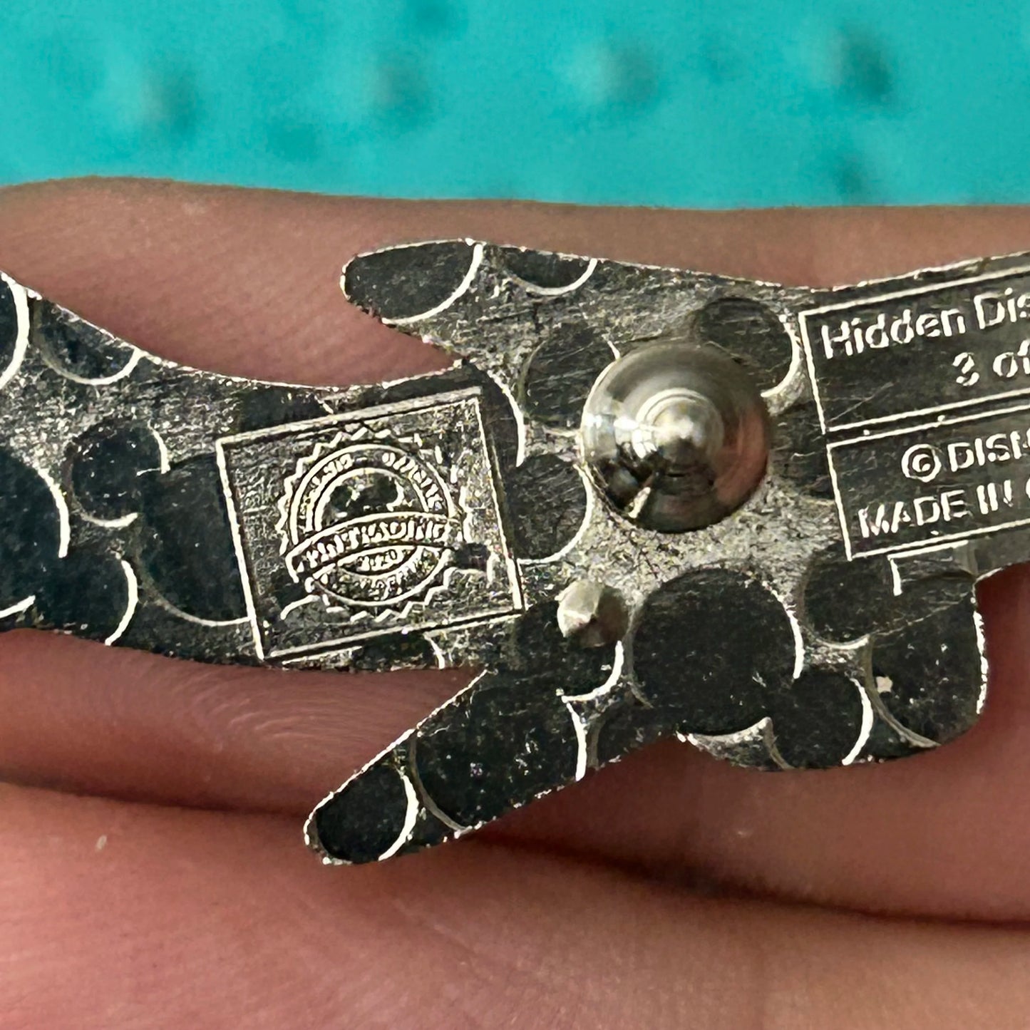 Lumiere Hidden Disney Airplane Pin