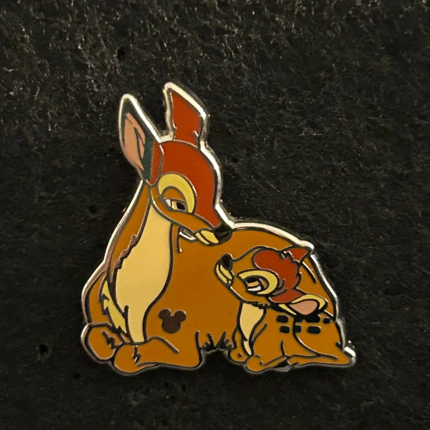 2019 - Bambi and His Mother - Snuggling - Hidden Mickey - Disney Pin