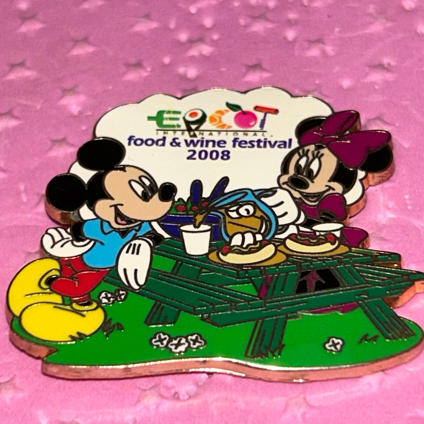 LR Epcot Food and Wine Festival Mickey/ Minnie Picnic Pin