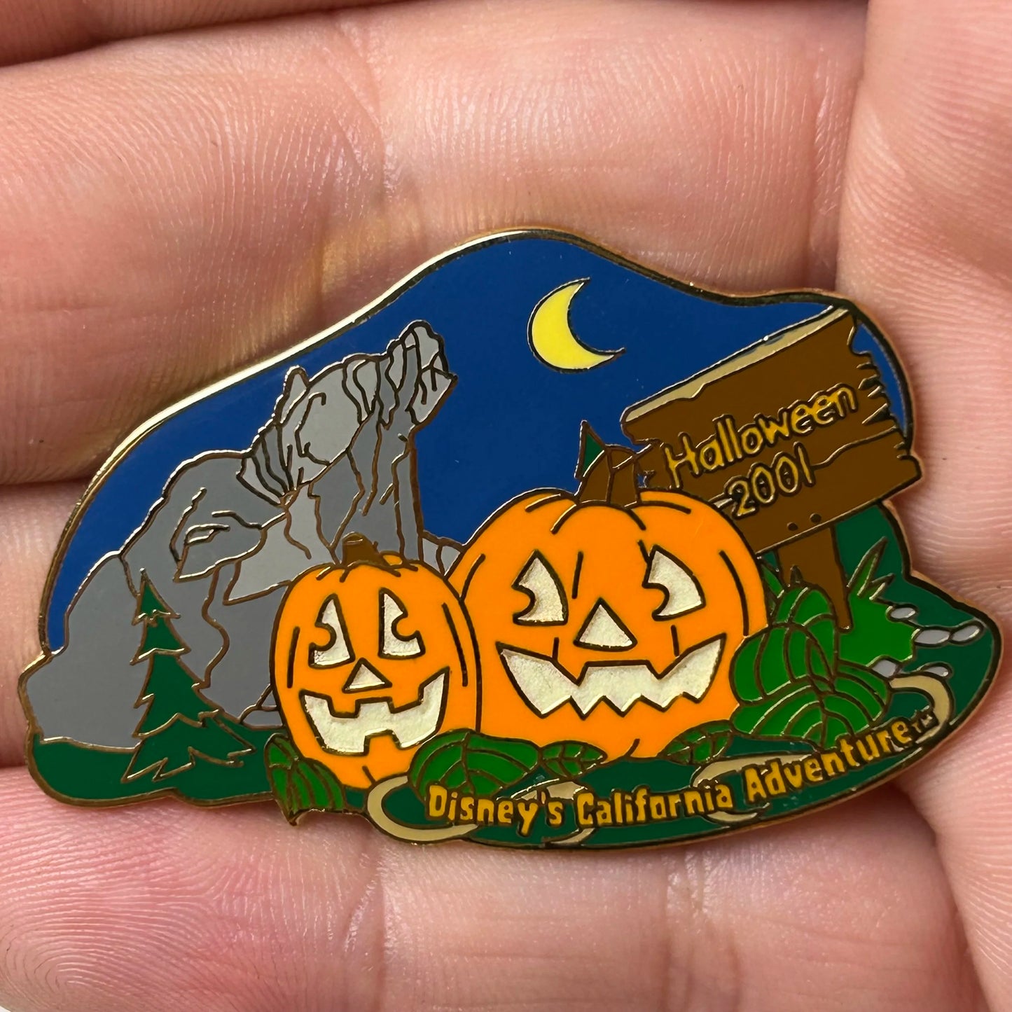2001 - Pumpkins at Disney California Adventure Park - LE 1,800