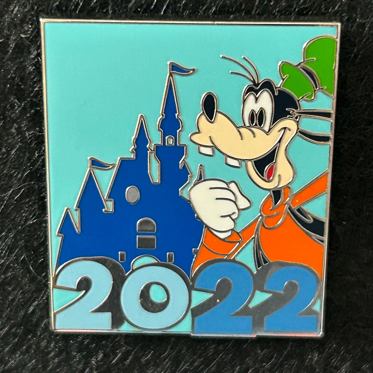 2022 - Goofy - With Castle - Disney Pin