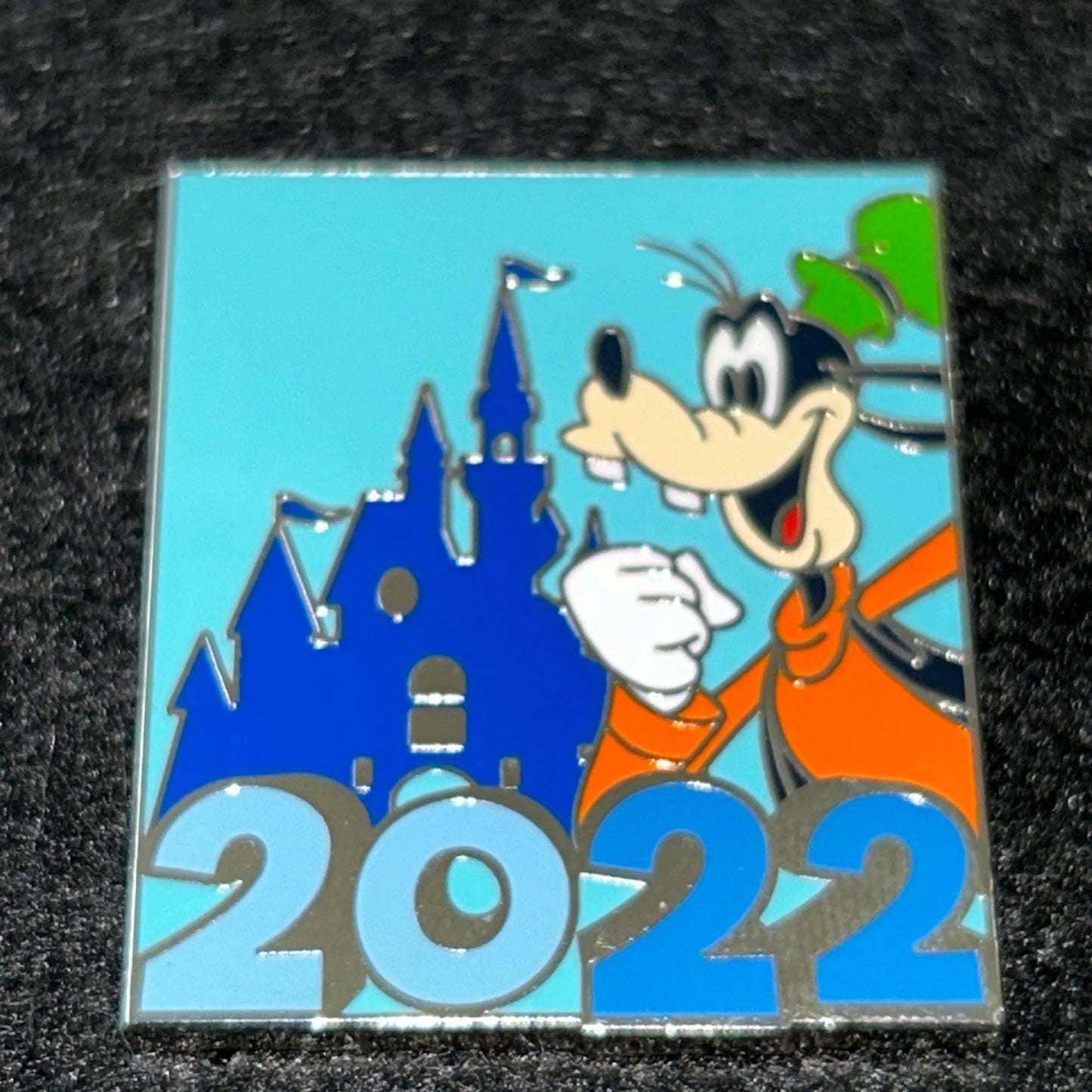 2022 - Goofy - With Castle - Disney Pin