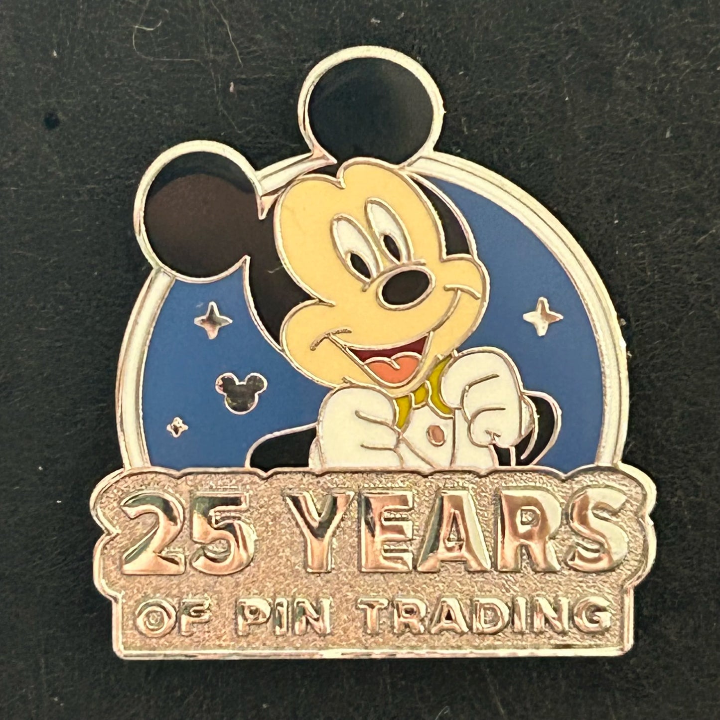 2025 - Mickey Mouse - 25 Years of Pin Trading - Hidden Disney - Disney Pin