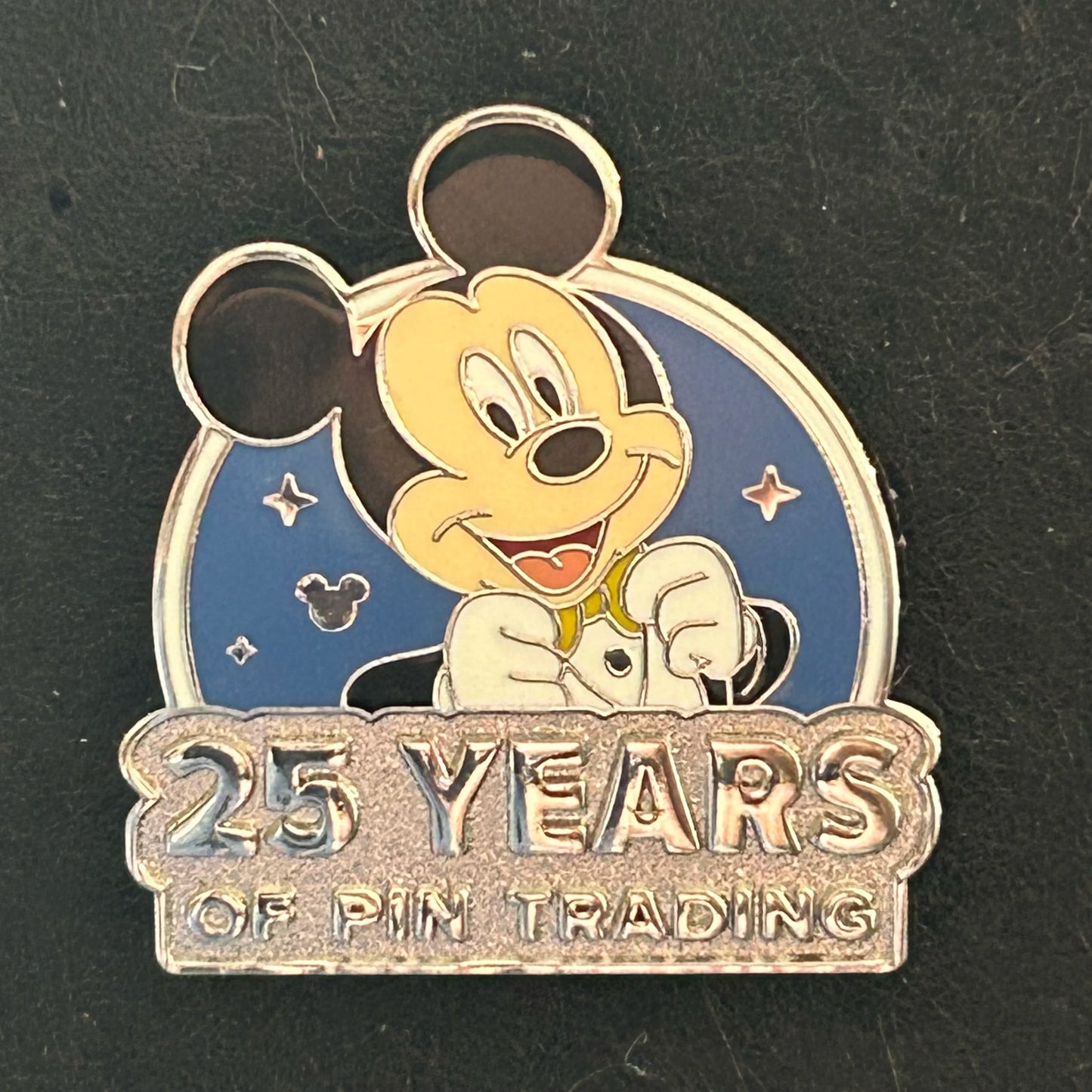 2025 - Mickey Mouse - 25 Years of Pin Trading - Hidden Disney - Disney Pin