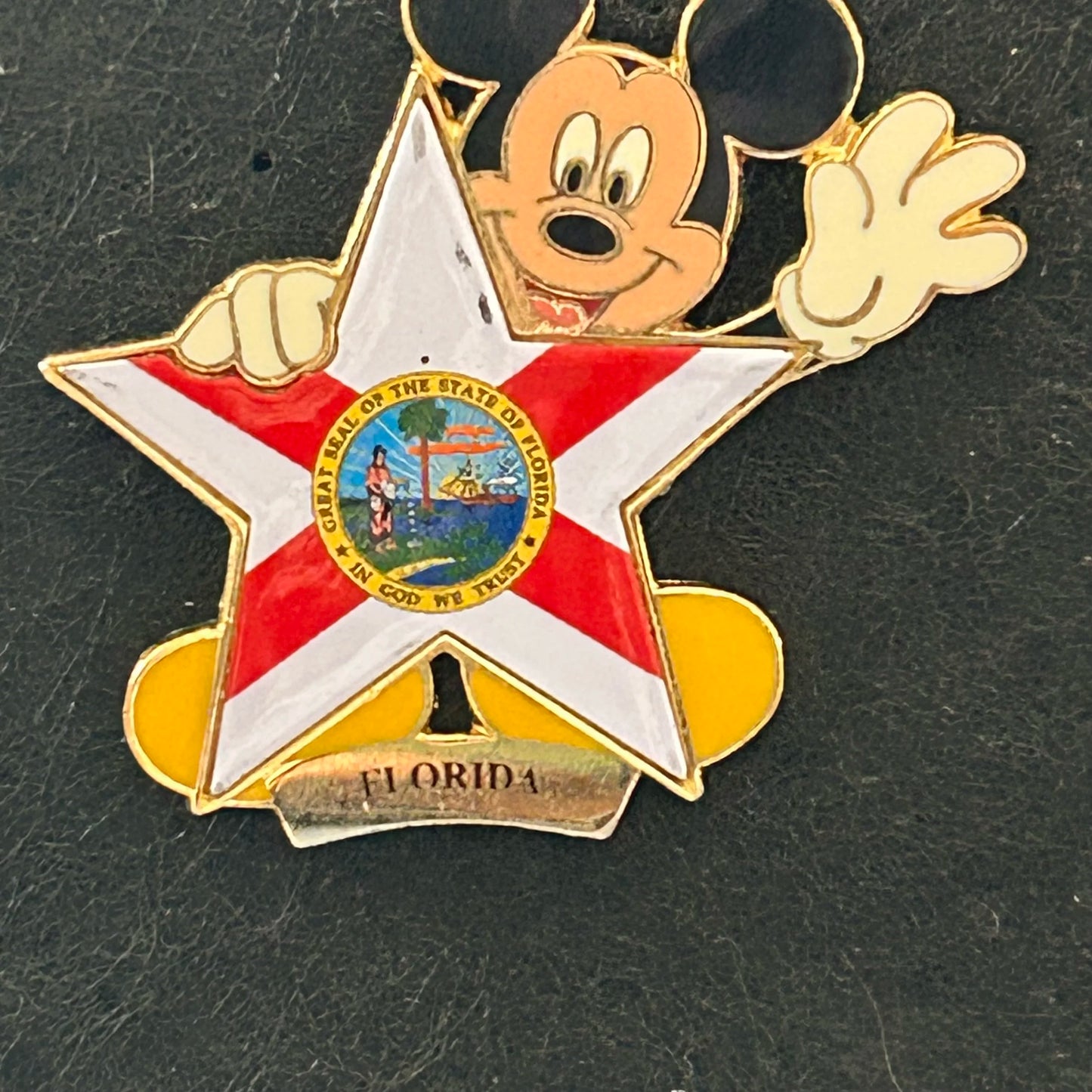 2001 - Mickey Mouse - Florida - State Star Series - Disney Pin