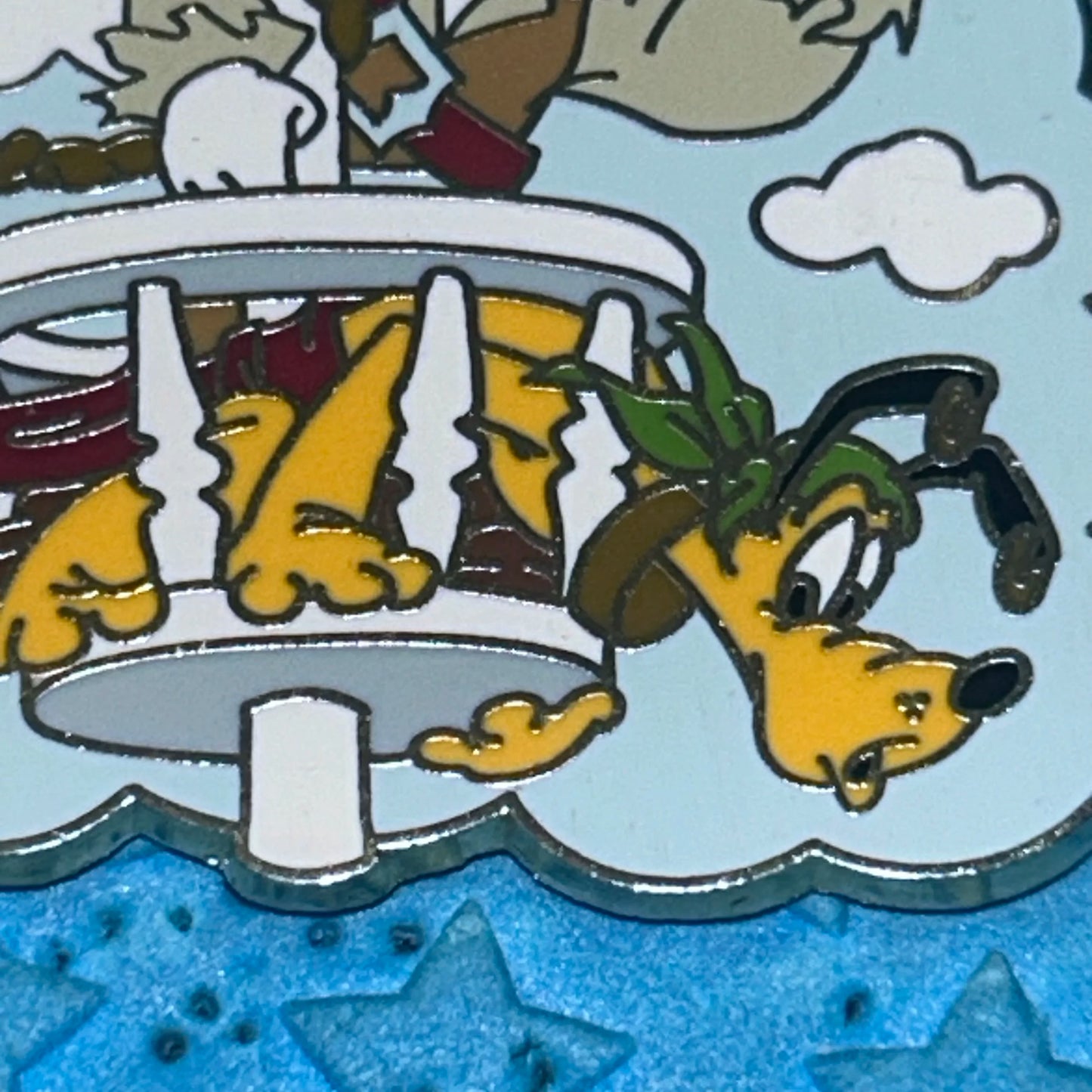 2011 - Pirates of Caribbean - Donald and Pluto - Disney Pin