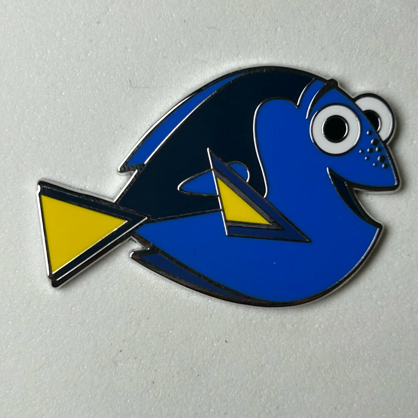 Loungefly - Dory - Pixar - Disney Pin