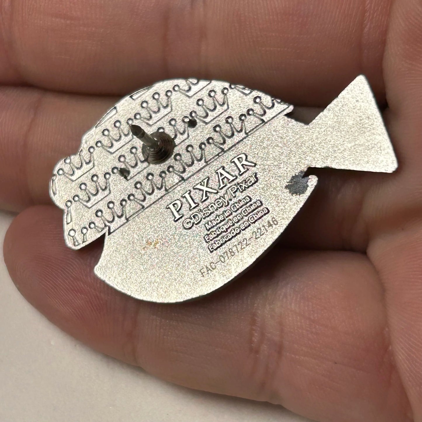 Loungefly - Dory - Pixar - Disney Pin