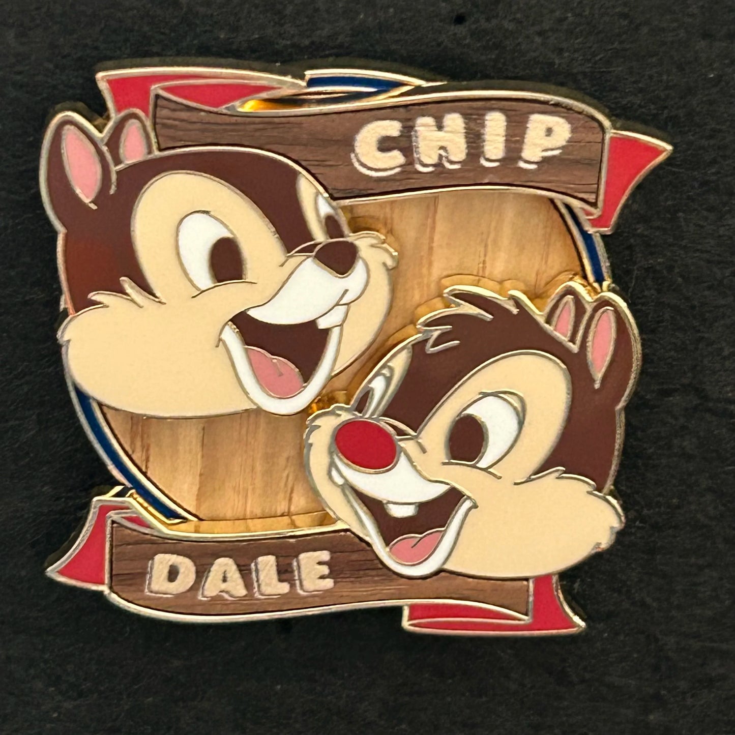 2025 - Chip and Dale - Wooden Style - Disney Pin