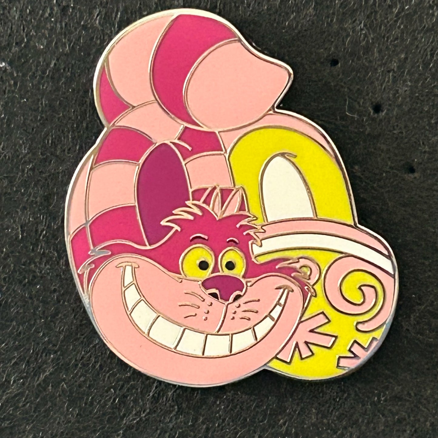 2025 - Cheshire Cat - Slippers - Alice in Wonderland - Mystery Series - Disney Pin