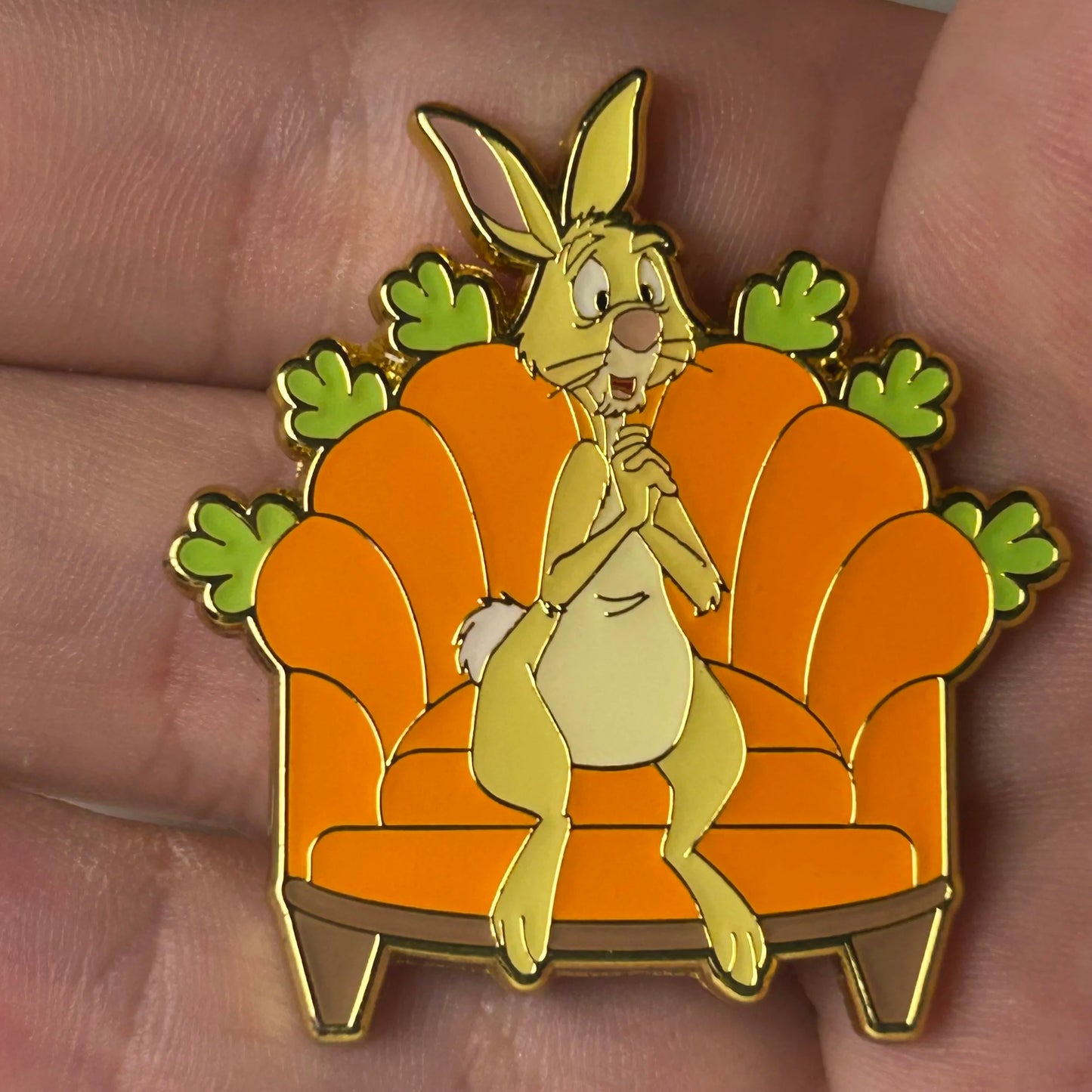 Loungefly - Rabbit Carrot Throne - Winnie The Pooh - Disney Pin