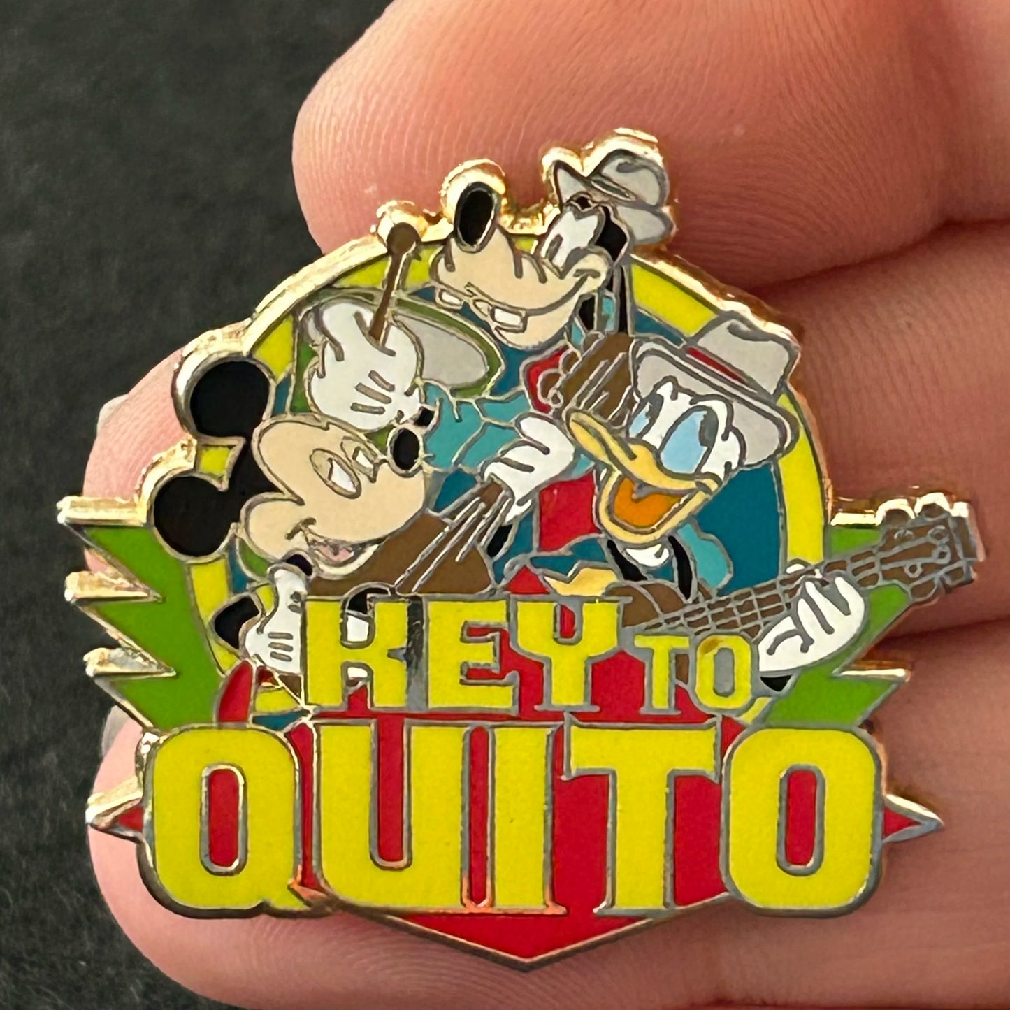 ABD - Mickey, Goofy, and Donald - Key to Quito - Disney Pin